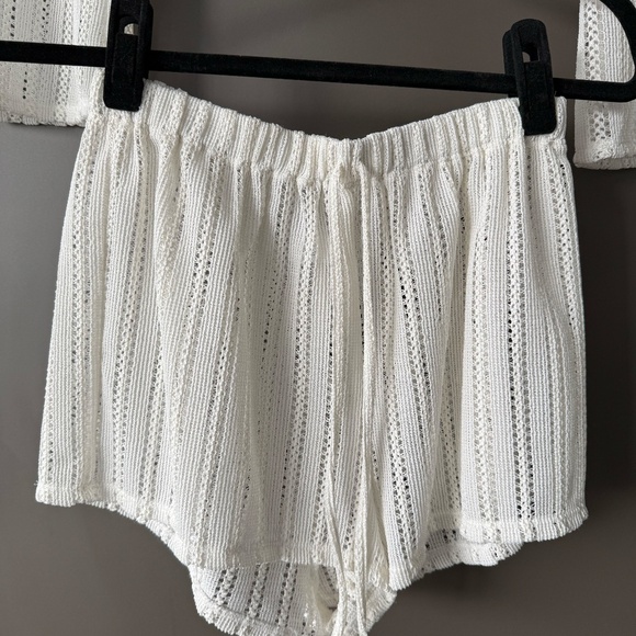 White Crochet Cover-Up Set | Long Sleeve Crop Top & Shorts Size XS - Picture 6 of 11